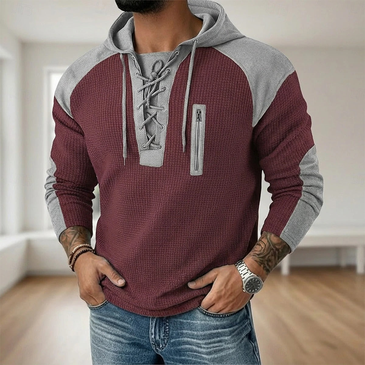 CAMISA HENLEY TEXTURADA CON CAPUCHA