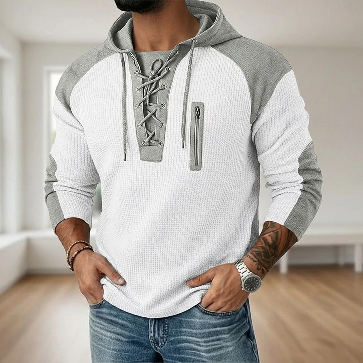 CAMISA HENLEY TEXTURADA CON CAPUCHA