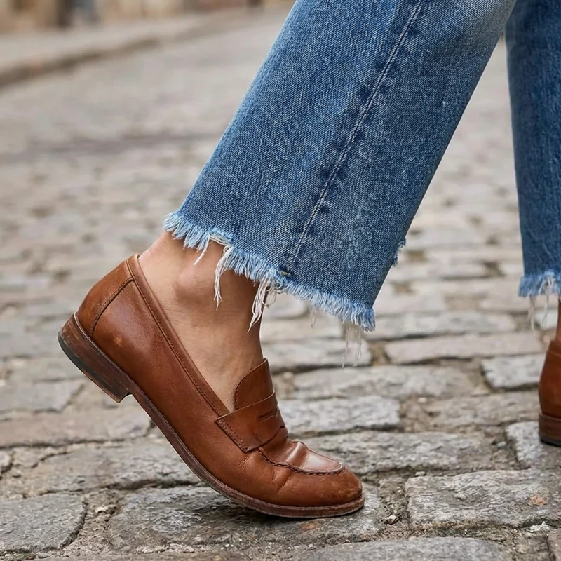 PANTALONES VAQUEROS DE PIERNA RECTA CORTOS ESTILO RETRO